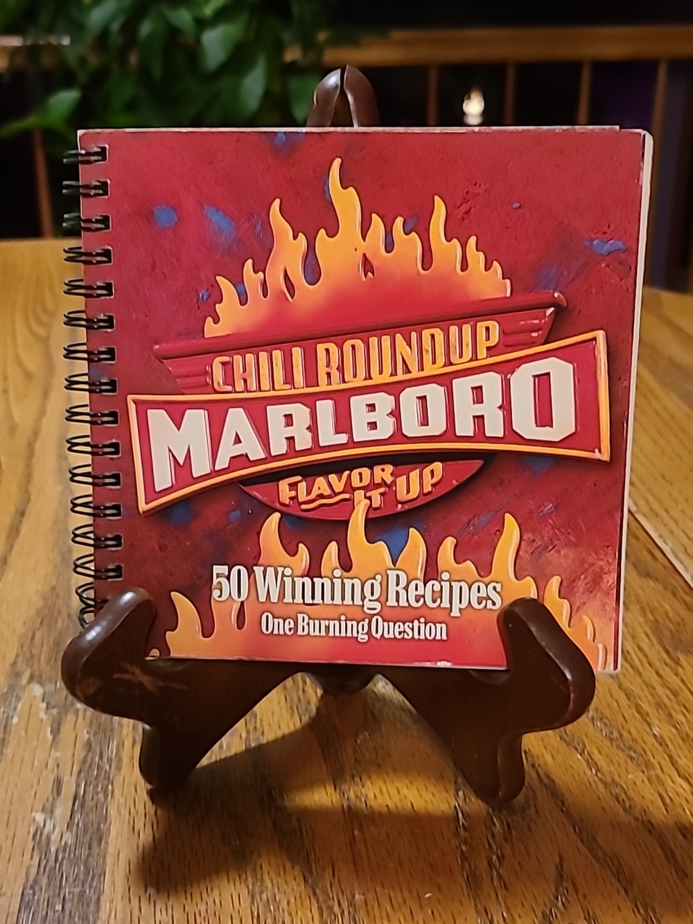 Marlboro Red and Yellow Chili Roundup Recipe Book